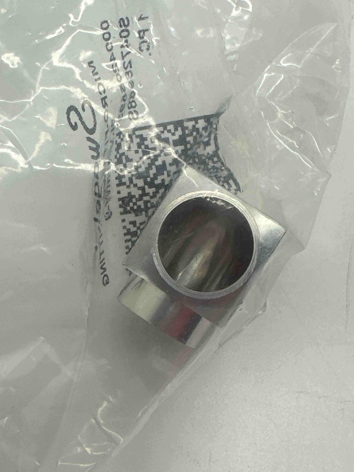 Swagelok 6LV-12MW-9 90° Union Elbow 3/4 in OD- Vim Var SS