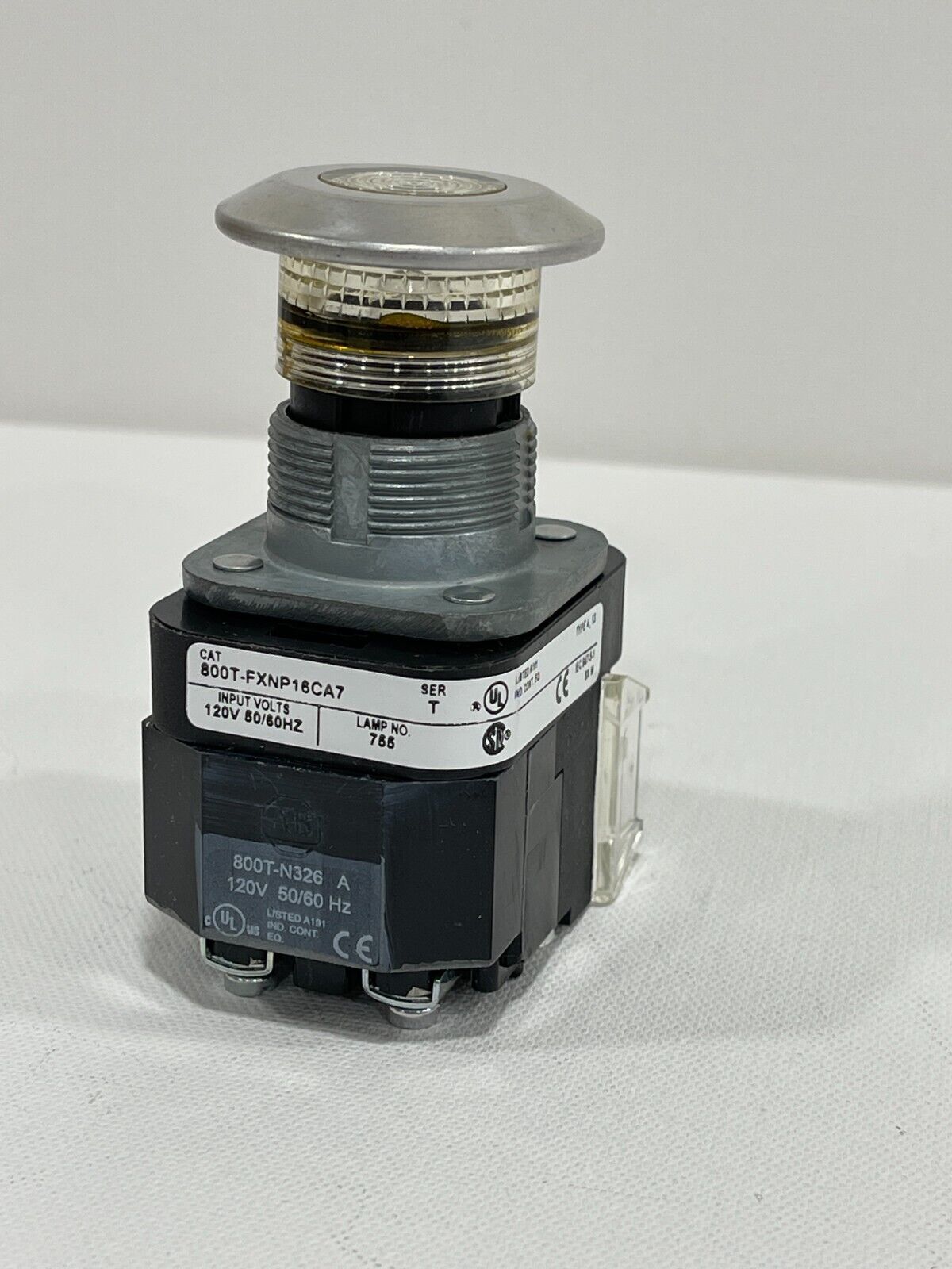 New-Allen Bradley 800T-FXNP16CA7 30MM 3 POSITION PUSH-PULL MUSHROOM TYPE 4/13