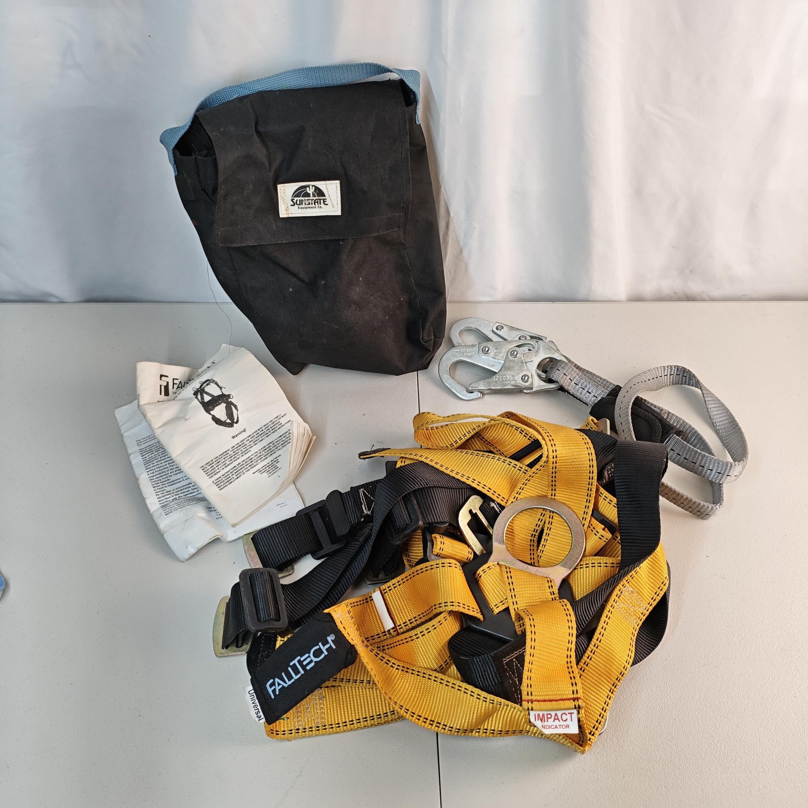FallTech Safety Full Body Harness Universal Size Yellow Black W Lanyard Kit