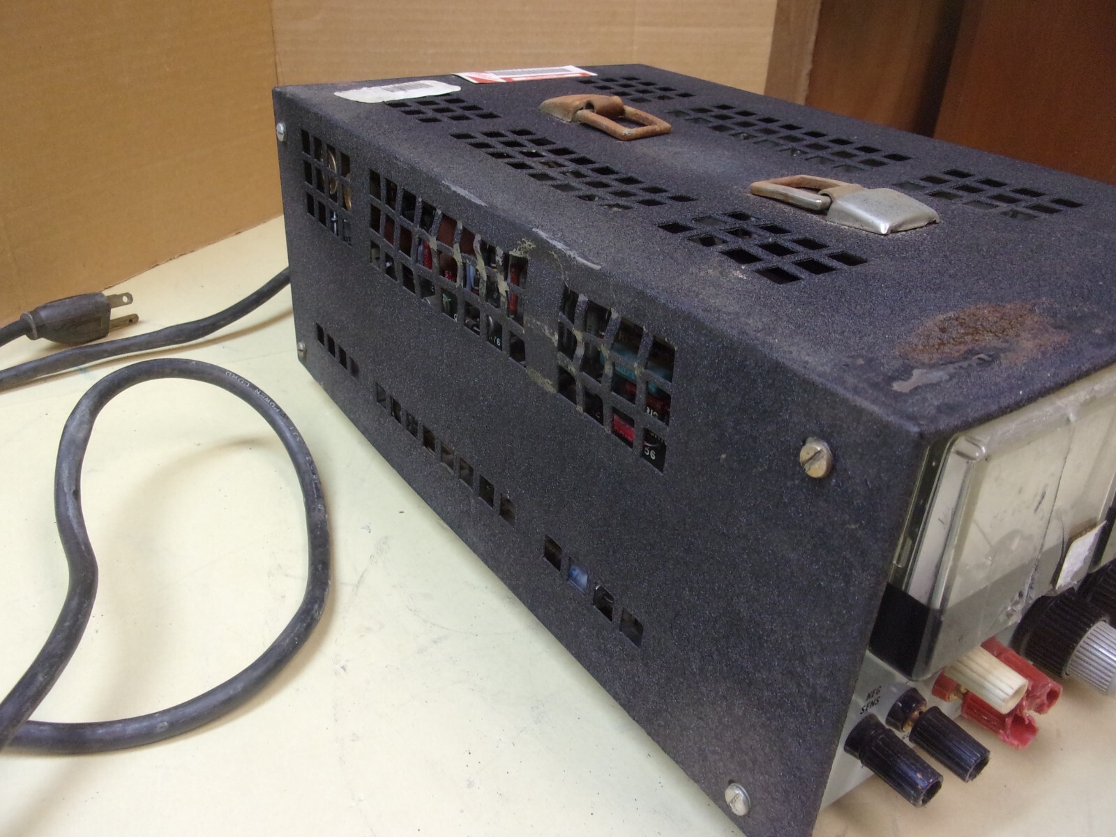 Trygon HR40-3B Power Supply , 0-40V , 3A