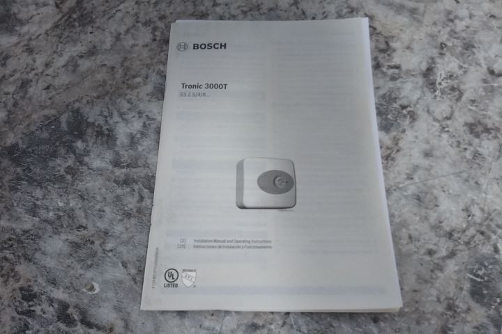 Bosch ES8 7.1 Gal Tank Capacity 120VAC Point-of-Use Water Heater (C)