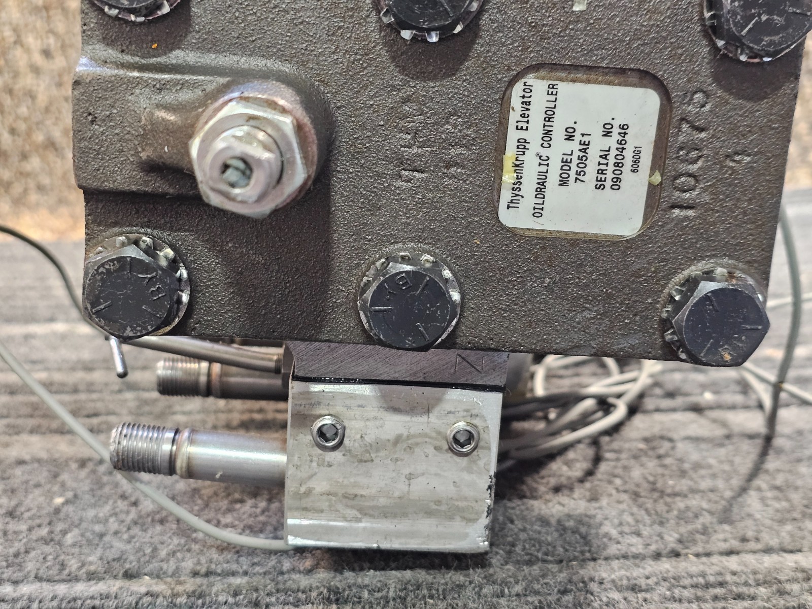 ThyssenKrupp Elevator Oildraulic Integral Valve 7505AE1 *USED*
