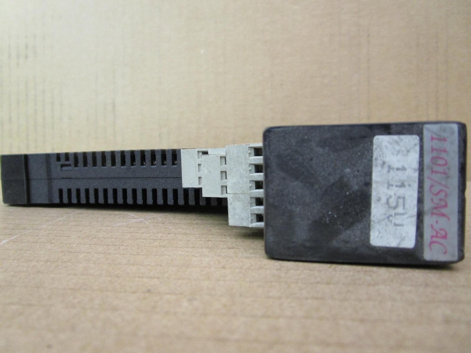 Elcon Instruments Series 1000 Isolated Signal Converter 1072-3-AA 51856WVS