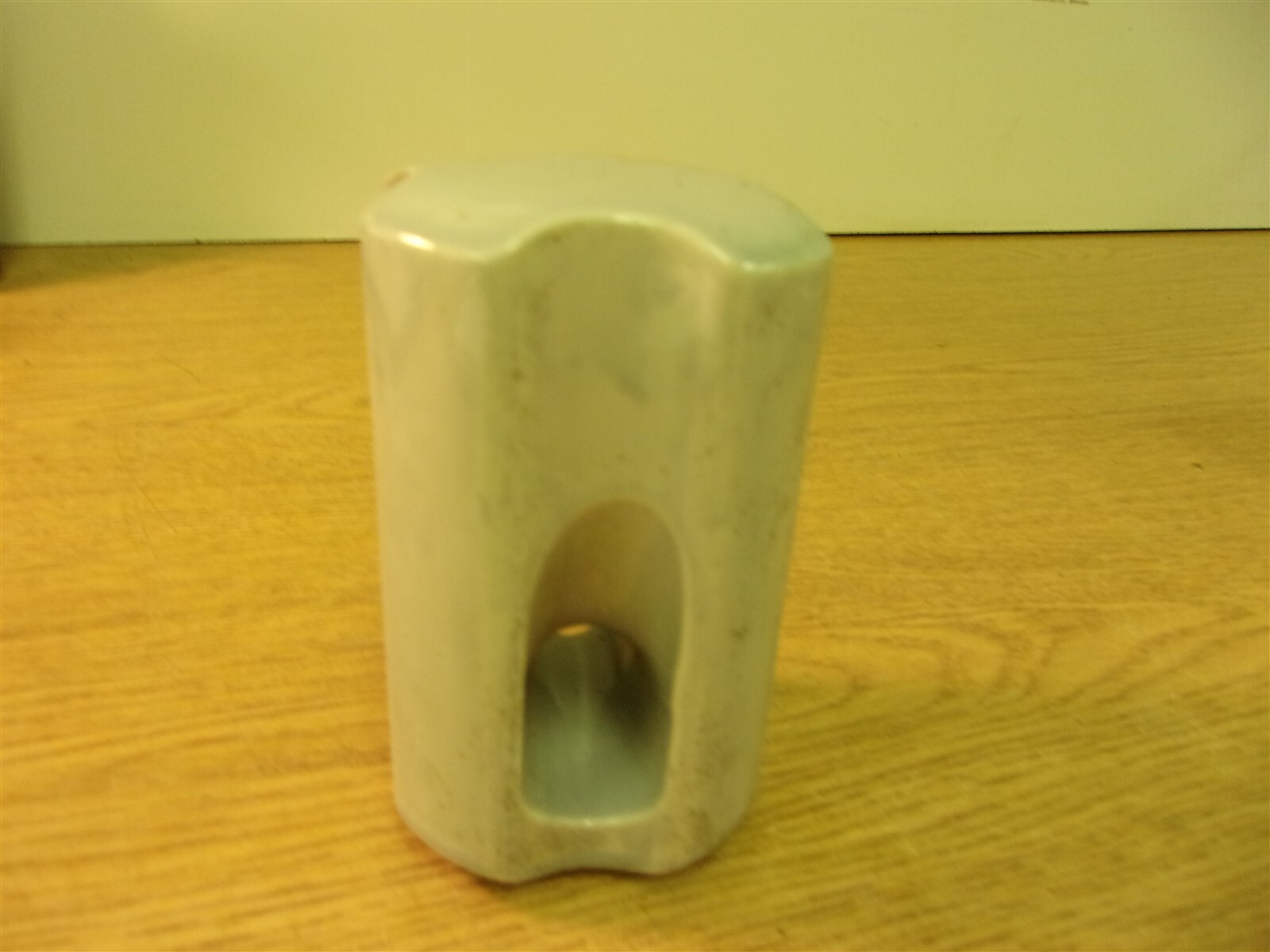 Pinco Strain Insulator White ABC *FREE SHIPPING*
