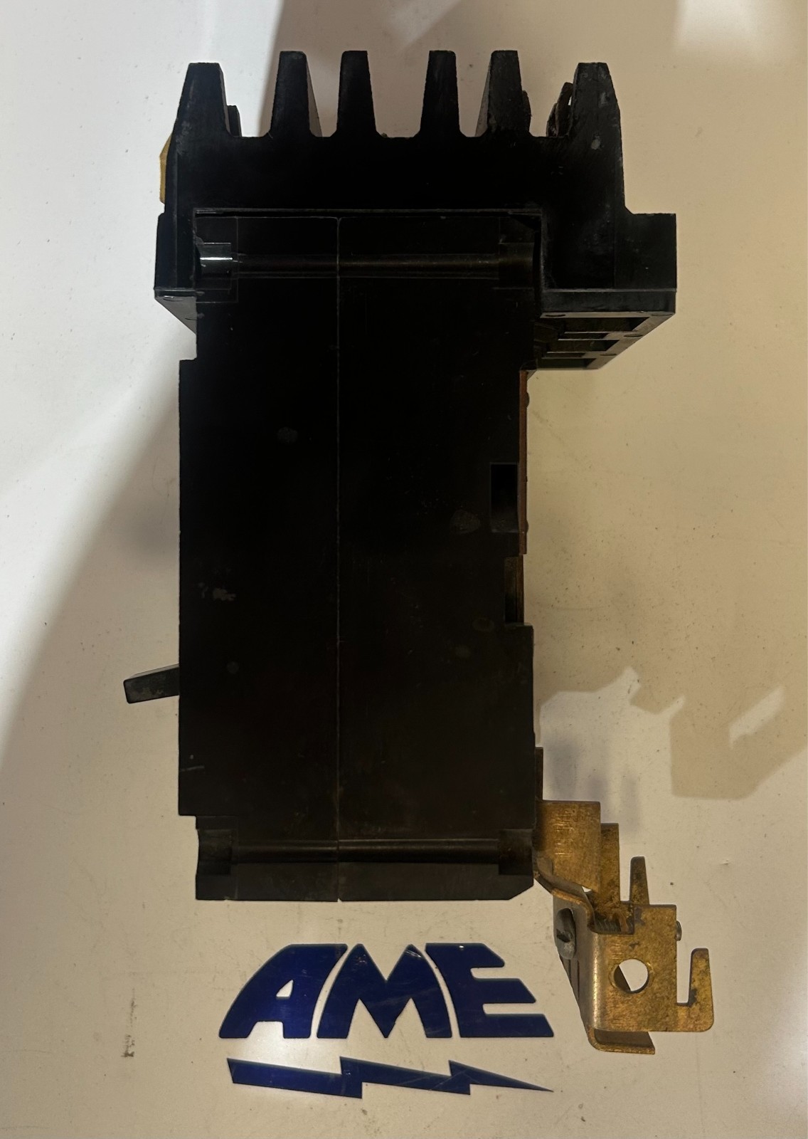 Square D Molded case, FA32060, 60A, 240V, circuit breaker 3 pole (Q-2)