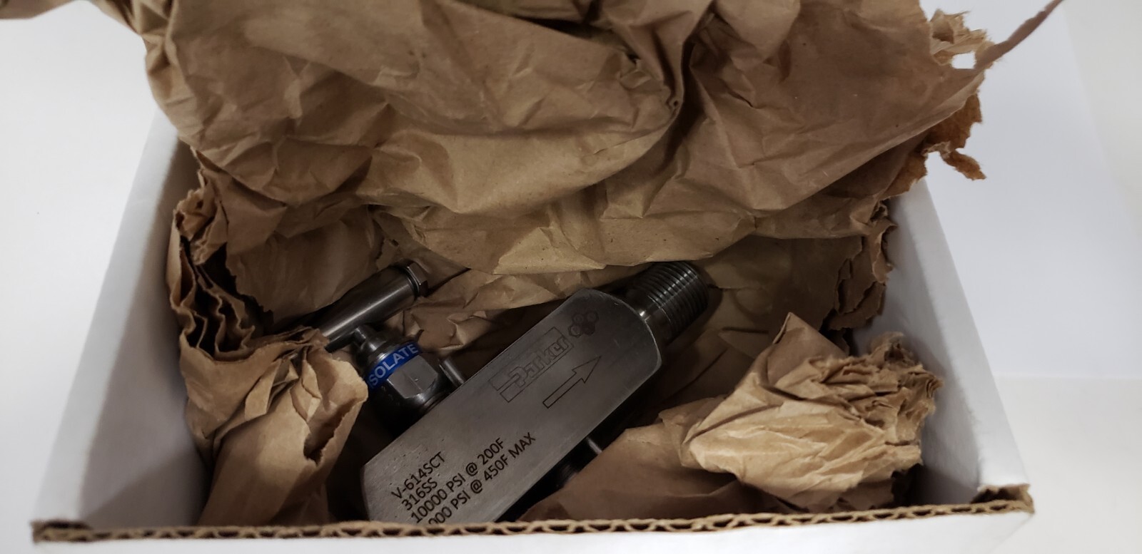 PARKER V-614SCT VALVE ASSEMBLY, 1/2″ MNPT x 1/2″ FNPT, 316SS, 10000 PSI, NIB