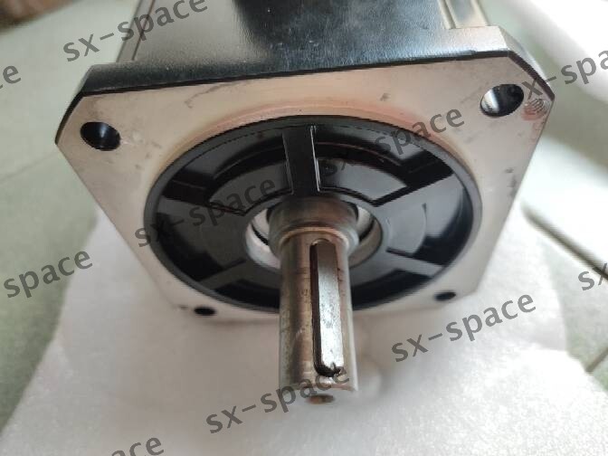 1PCS R88M-1M1K520T-BS2 100% tested by DHL or FedEx
