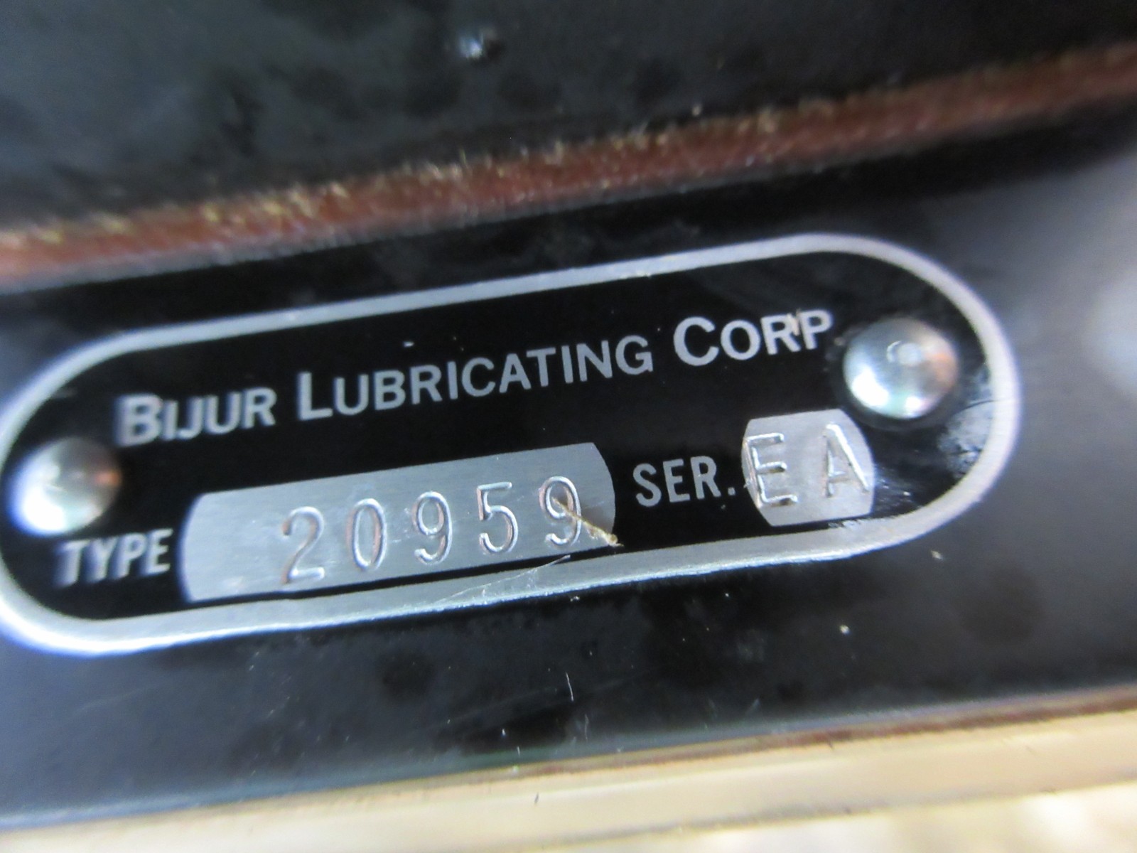 1996 HAAS VF-1 CNC VERTICAL MILL BIJUR 20959 LUBE TANK LUBRICATOR WARRANTY