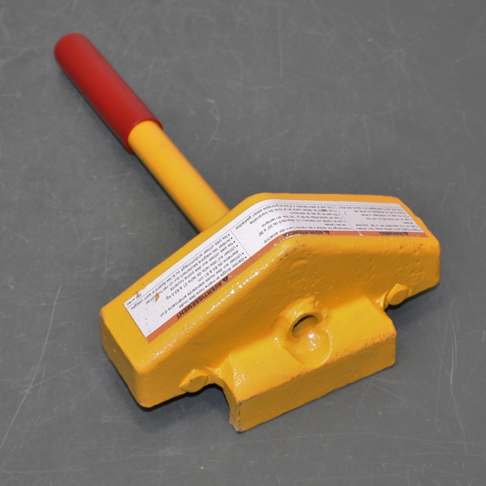 (2) Vestil Railcar Wheel Chock SRC-1, 7-1/2″ x 12-1/2″ x 3-3/4″, Yellow, Steel
