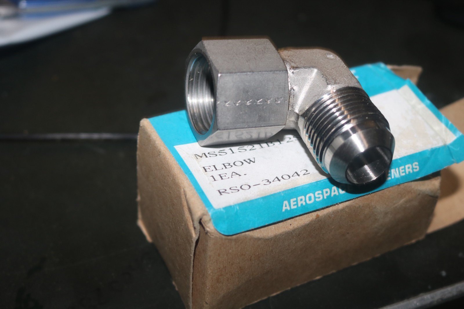 NOS 90 deg flared tube swivel elbow Ms51521B12S 1 1/16 4730-01-514-0796