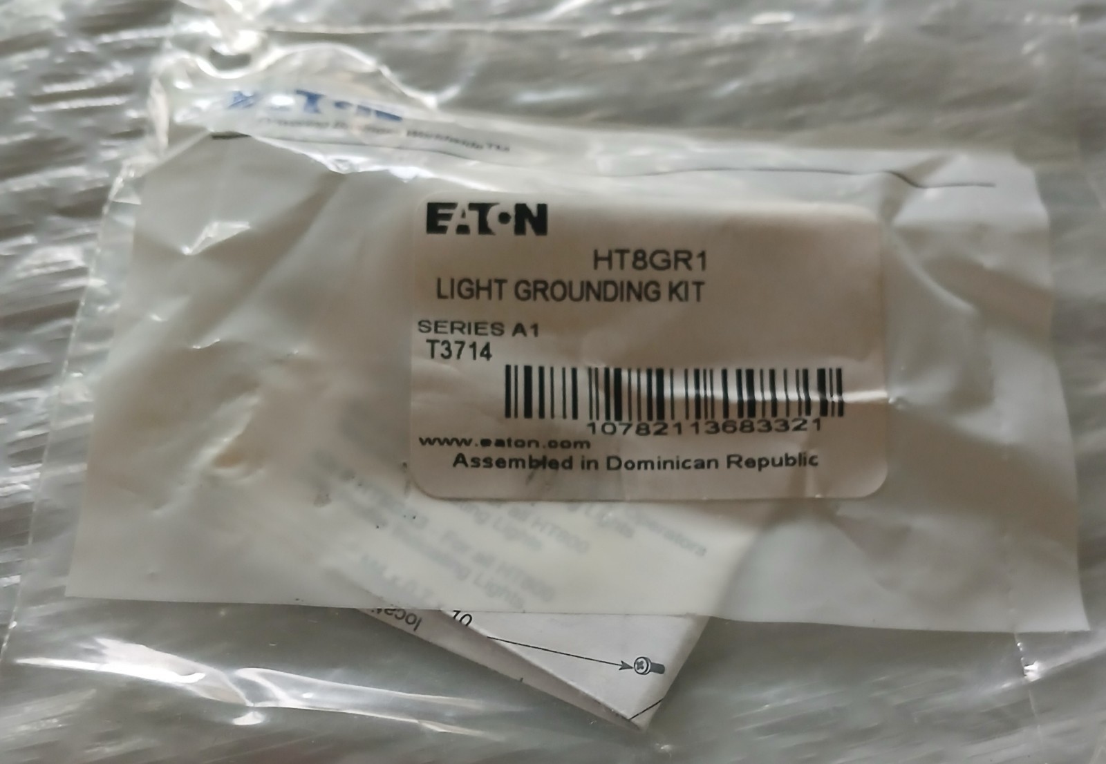 Eaton Pushbutton Operator. HT8GBT1. New. No lens or bulb. Free Shipping