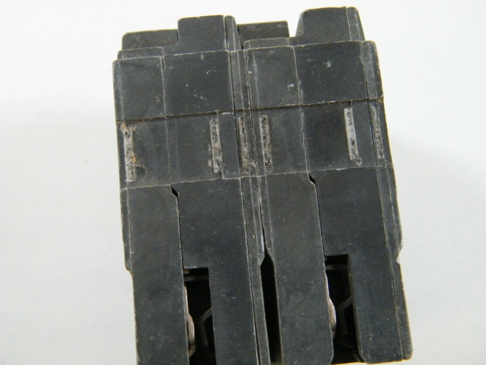 GENERAL ELECTRIC GE E51075 AC-310 THQL-GF 2 POLE 20A BREAKER