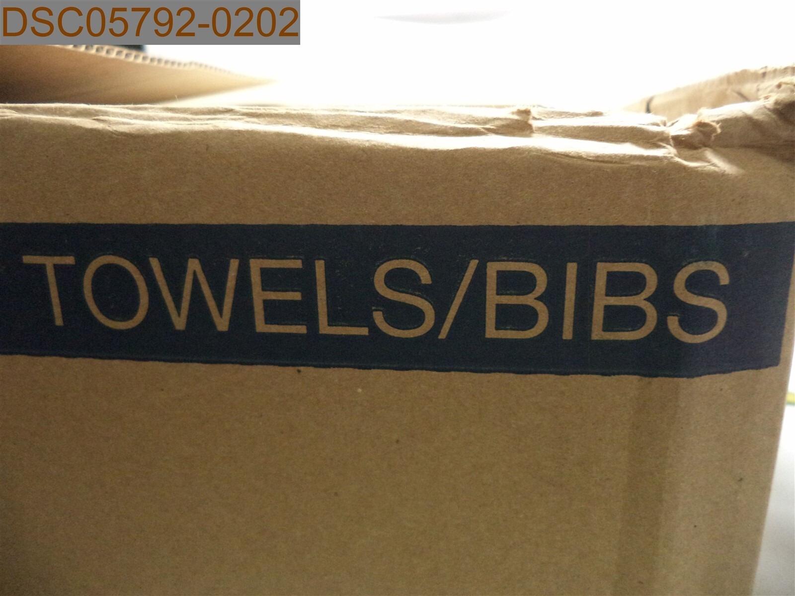 QTY = 500: TIDI 2 Ply Tissue/Poly Towels, 17″x18″, White, 917471, 00618125103720