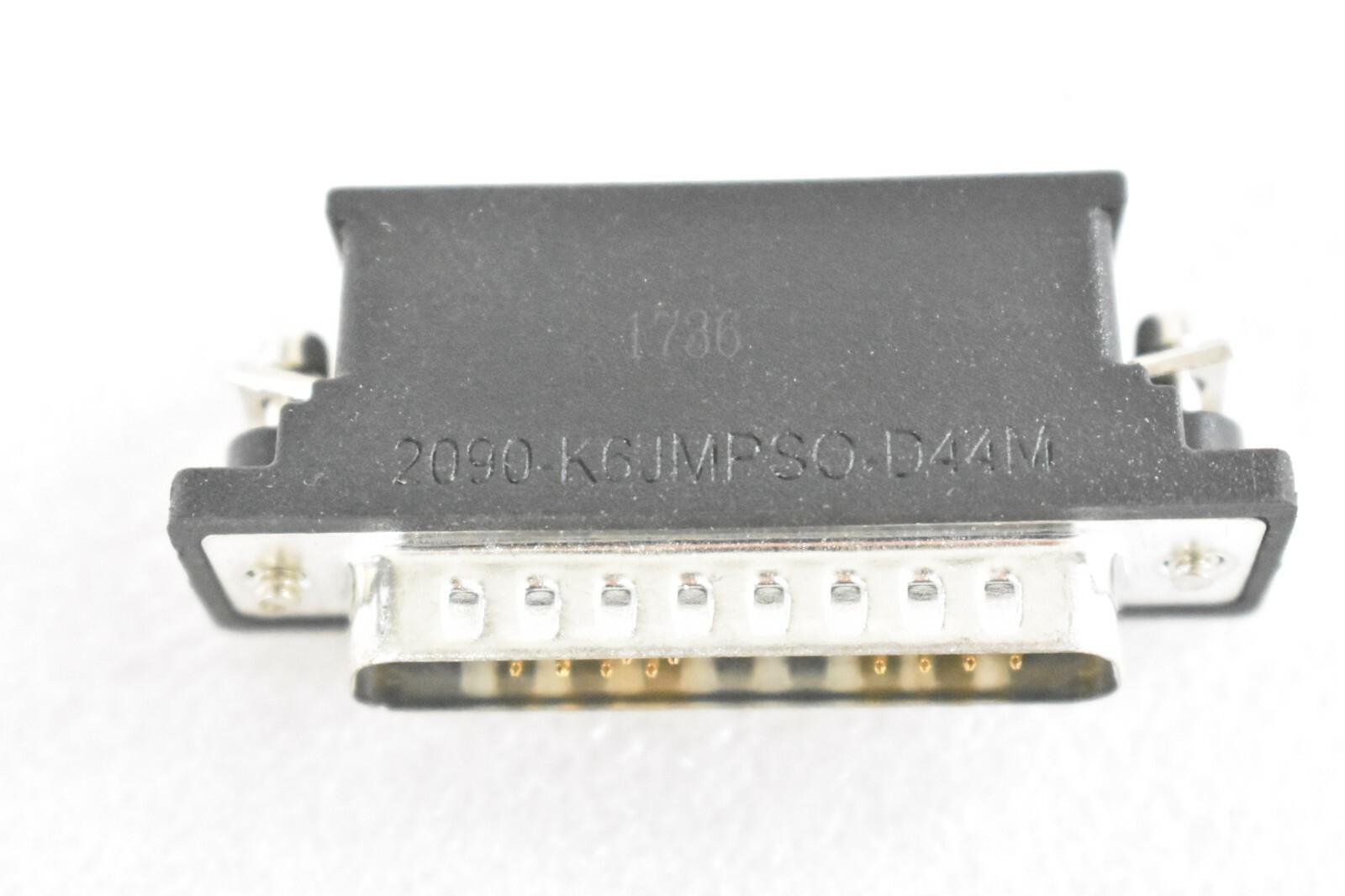 ALLEN BRADLEY 2090-K6JMPSO-D44M CONNECTOR PLUG 44PIN DSHELL