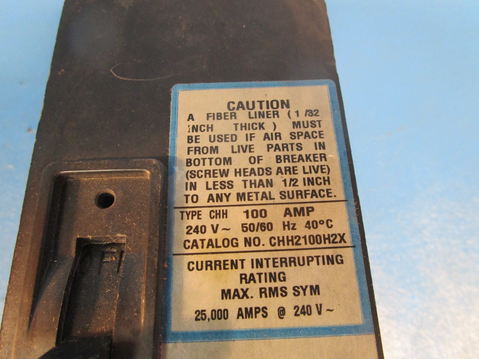 Eaton CHH2100H2X, Molded Case Breakers (MCCBs) CHH 2P 100A 240V 50/60Hz 1Ph