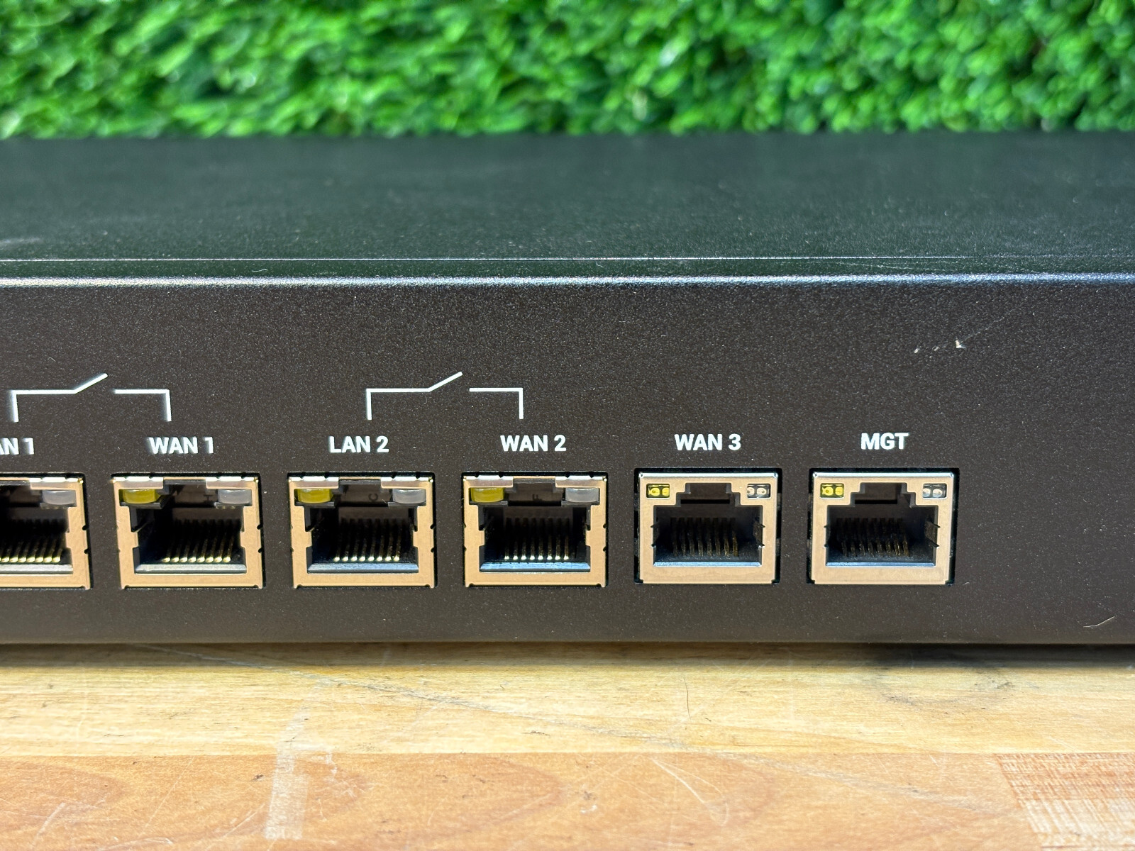 Pre Owned | InfoVista 40-05-XX / ip|e 40ax V2 IP Traffic Management Switch Only