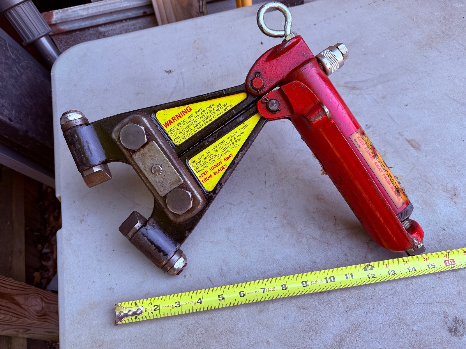 HKP Hydraulic Soft Nut Splitter w/ Cylinder – Needs Refill – 1780PQ 1713PQ