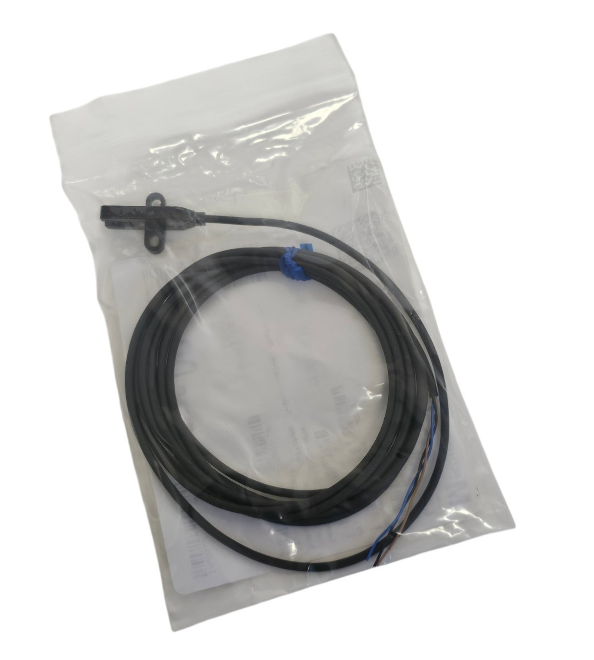 NEW OMRON EE-SX772 LIMIT SWITCH SENSOR EESX772 T-SHAPE 2 METER PREWIRED CABLE