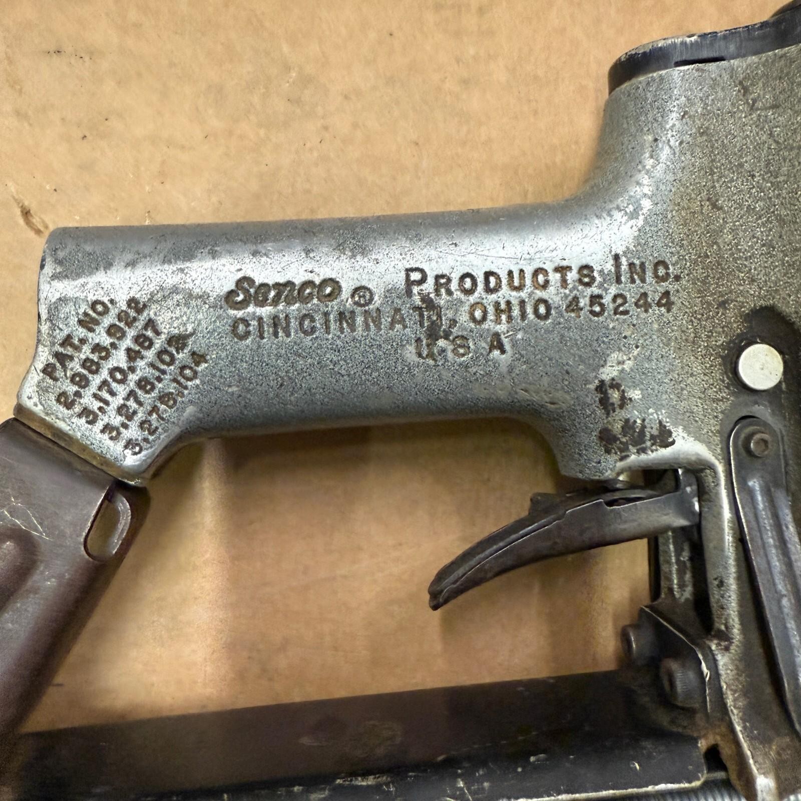 ✅SENCO-MATIC MODEL PW ROOFING STAPLER TOOL Large Pneumatic Staple Gun *See Video