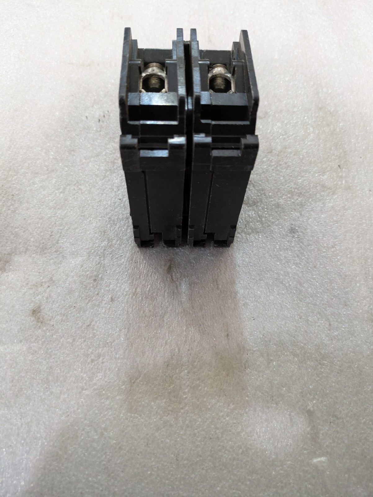 Siemens Q260 2-Pole 60A Circuit Breaker Type QP 120/240VAC 60Hz Plug-In