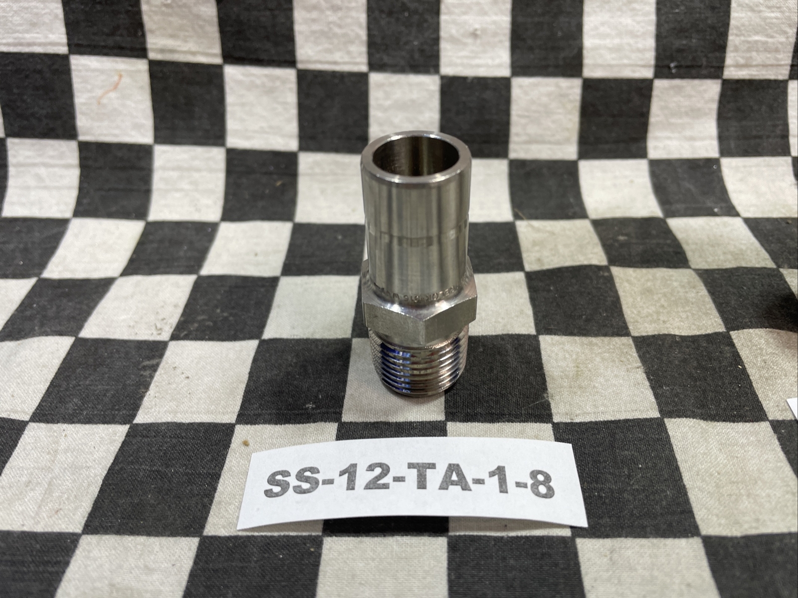 SWAGELOK SS-8-TA-1-6 SS-8-TA-1-8 SS-810-NFSET SS-12-TA-1-8, LOT OF 5 #A26