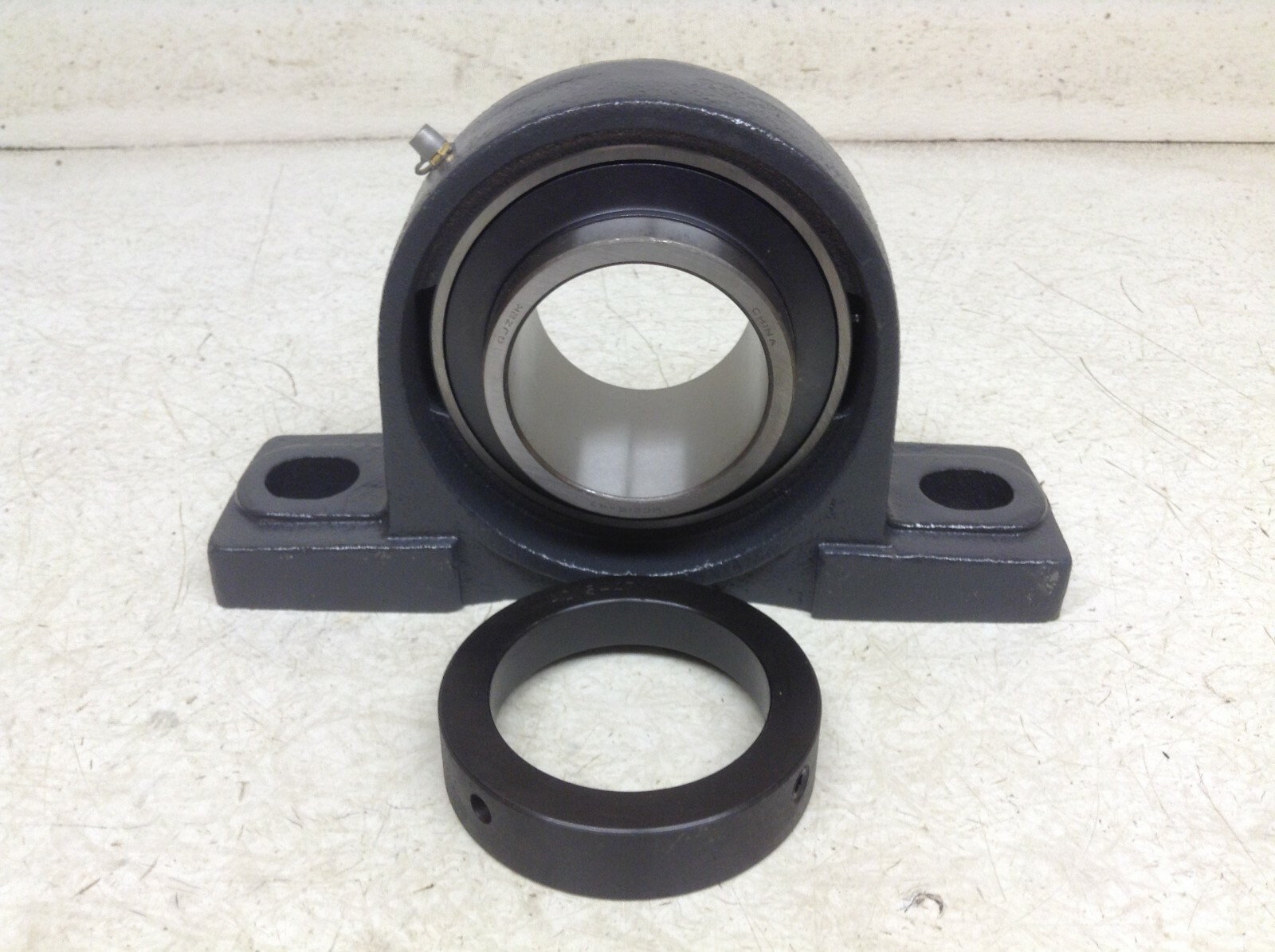 QJZ HCP215-47 Pillow Block Bearing 2-15/16″ QJZ2K HC21547 P215 New (TSC)