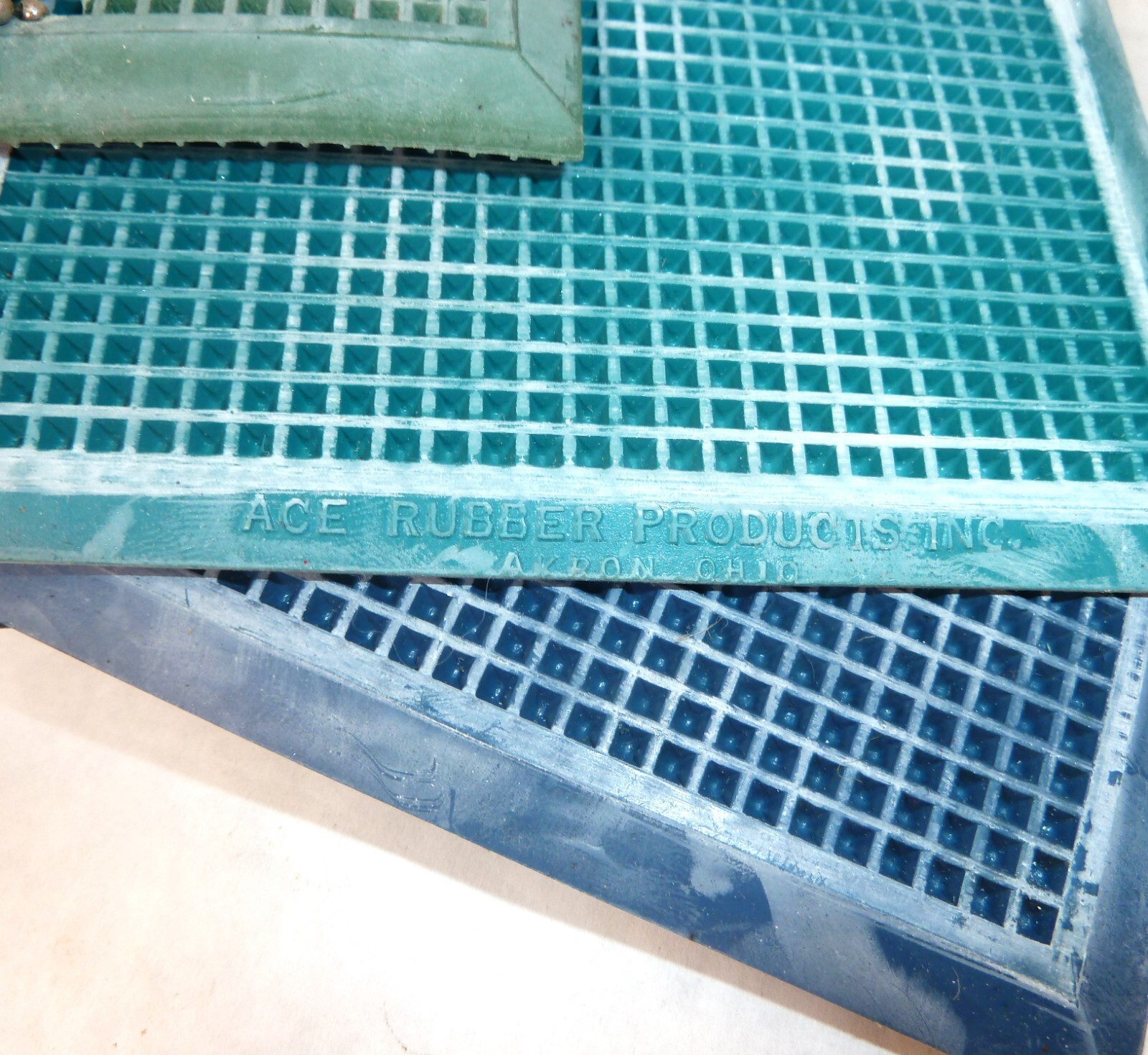 Vintage Ace Rubber Products Salesman Sample Floor Mat Swatches1950s 3″x 4.25″