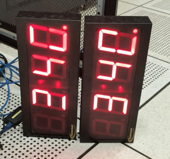 Lot of 2 MASTERCLOCK NTDS44 Network POE NTP Time Protocol LED Display Clock