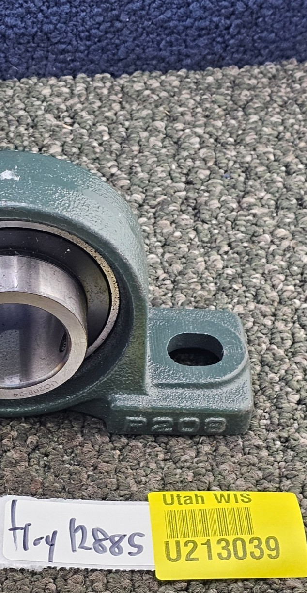 PGN P208 UC208-24 INSERT 2-BOLT PILLOW BLOCK BEARING