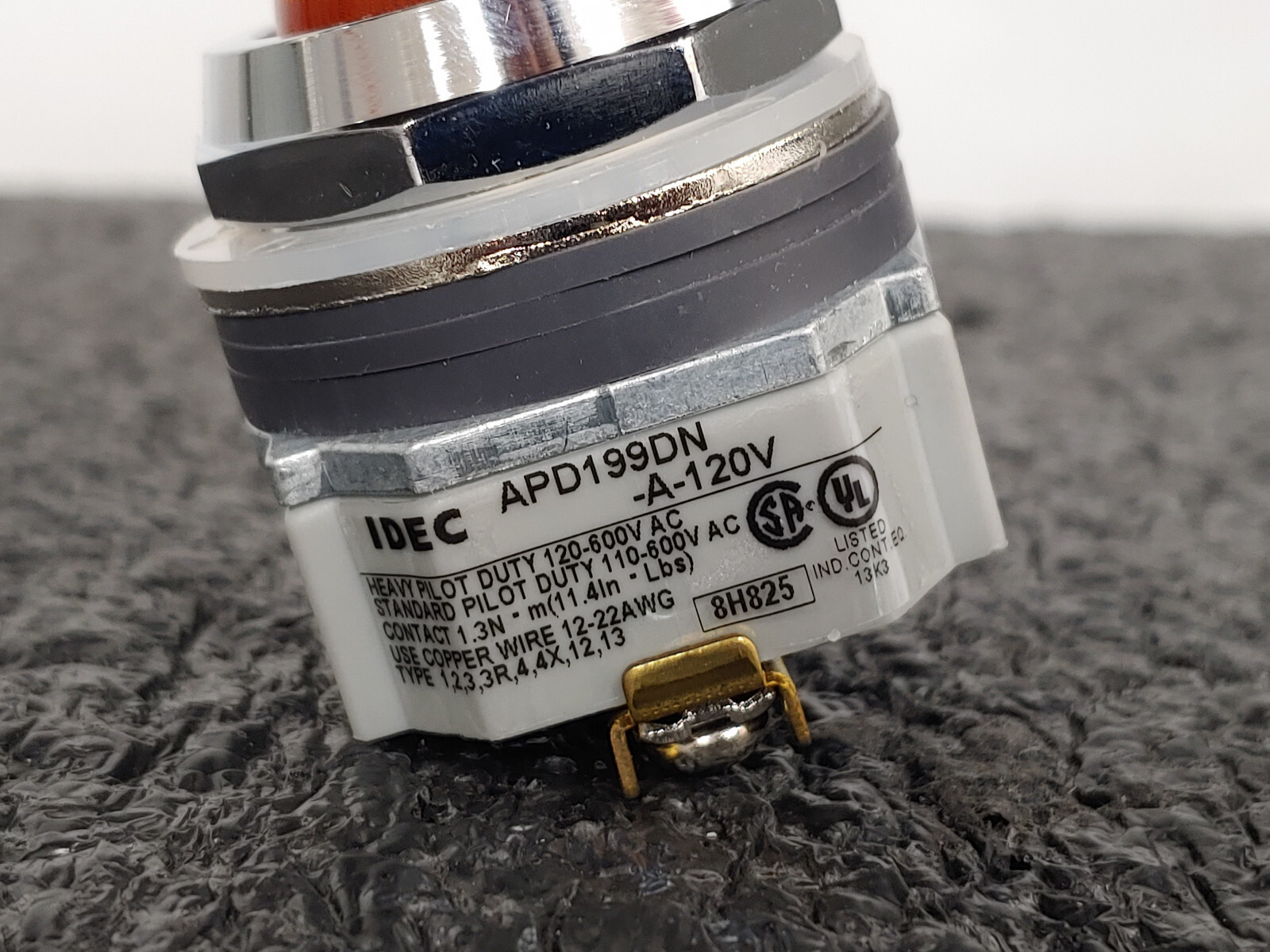 IDEC APD199DN-A-120V 30mm Pilot Light Amber