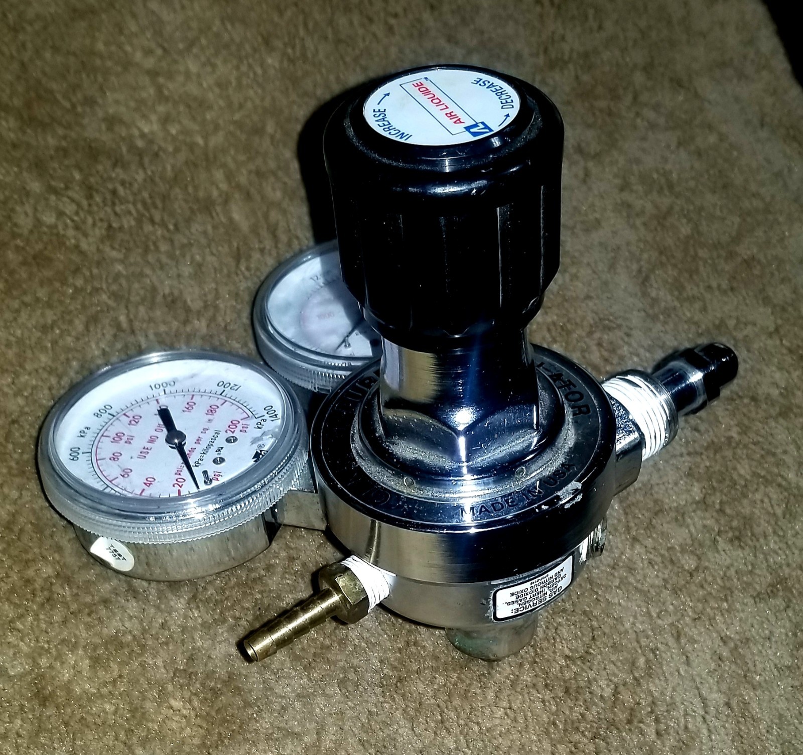 LIQUIDE General Purpose Compressed Gas Air Regulator With Gages GPT270-125-4F-4F