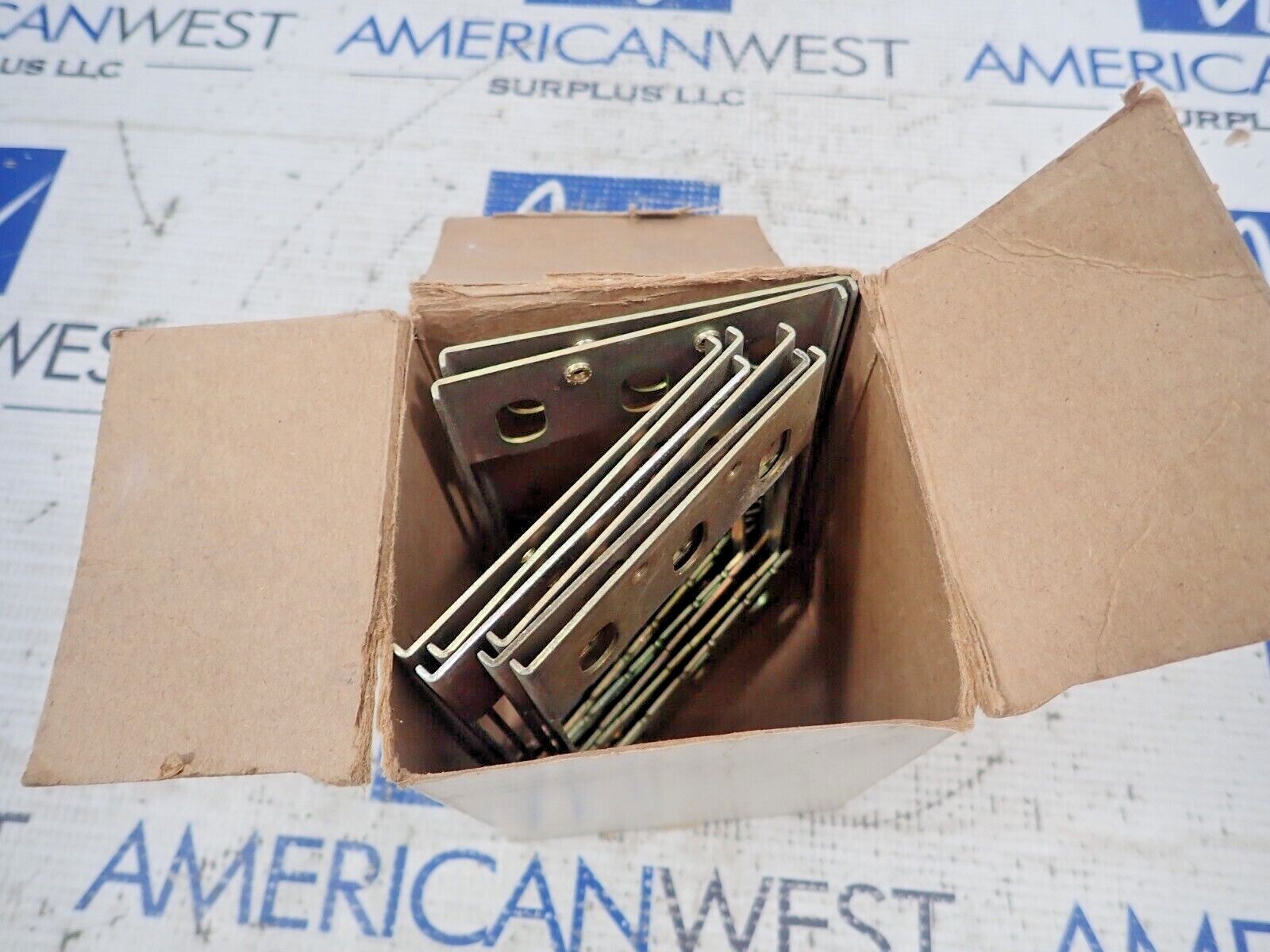 Westinghouse 1265C83G03 Face MTG Plate Quantity 8 in Box