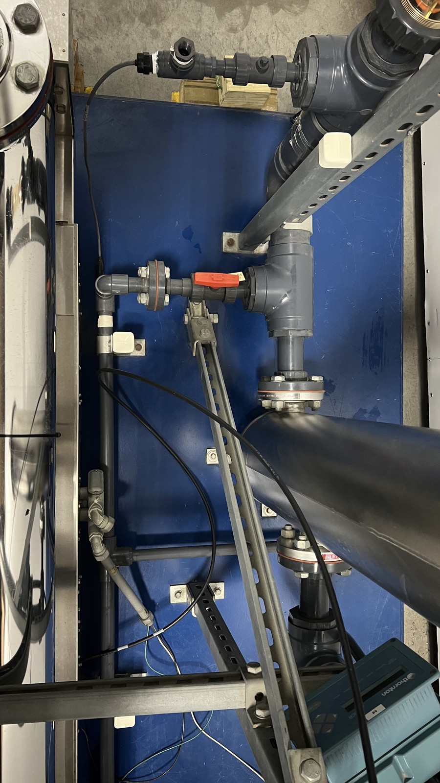 Aquafine US Filter CLS12R/60 UV Water Treatment Unit, 260 GPM