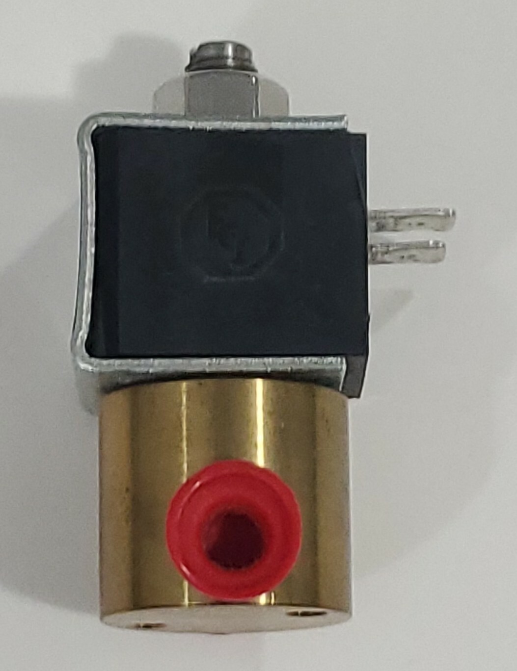*NEW* ITT Alcon 01AZ045C1-1EAA 1/8″ NPT Brass Body Solenoid Valve 24Vac Warranty