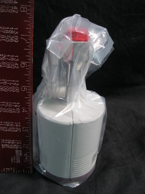 Applied Materials 1350-01122 MKS 627A-12338 BARATRON 20T 12 VCR 15P 45C