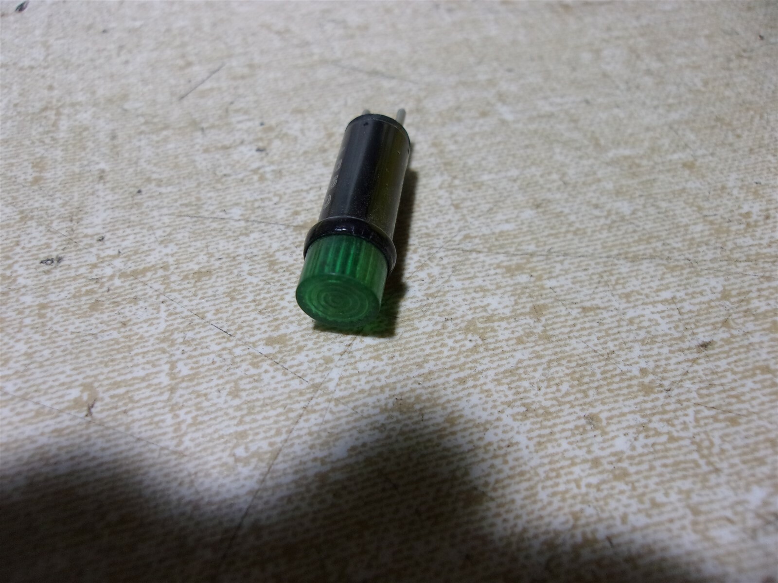 NEW Green Cap Light CM44-025 28.0V-.02A DC *FREE SHIPPING*