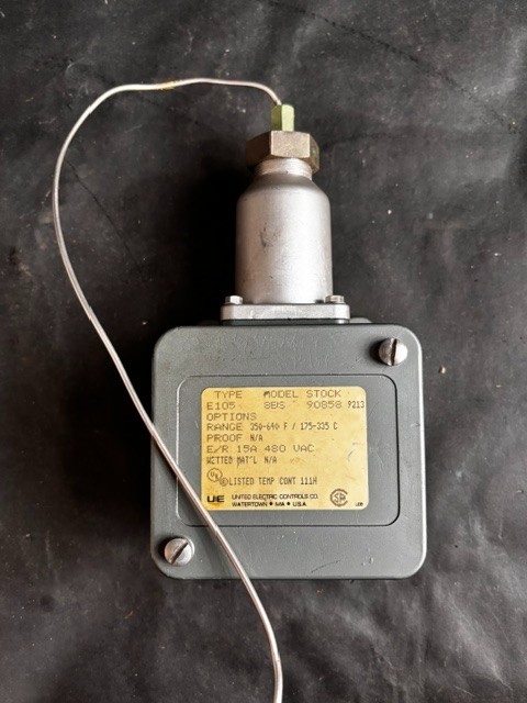 UNITED ELECTRIC E105 TEMPERATURE SWITCH ($112 OBO)