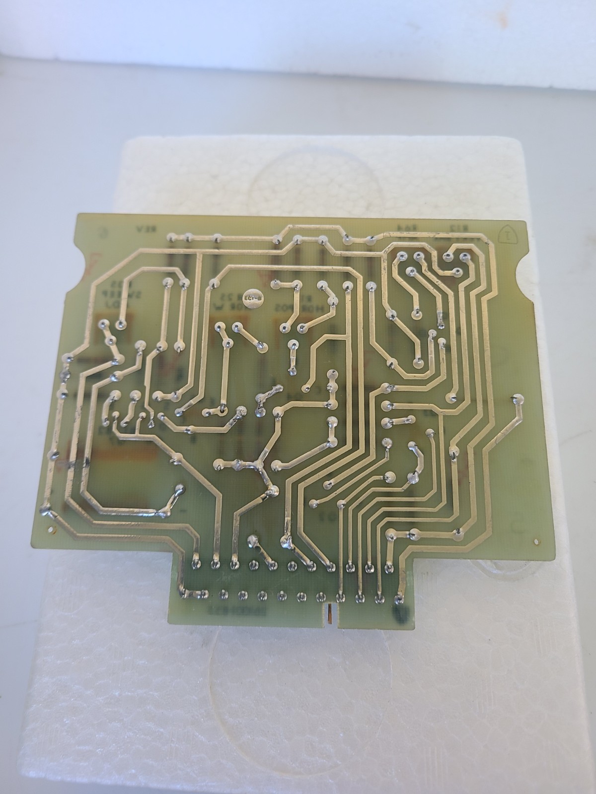 Vintage Board 261001-853 With Elco 7022