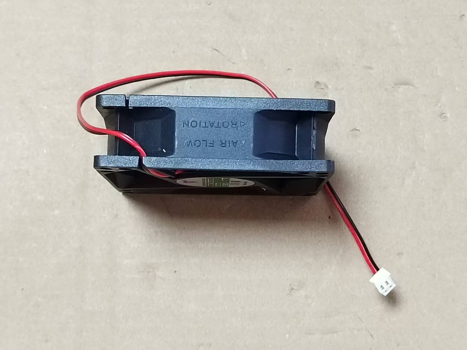 1PC Axial fiow 8025 8CM 24V cooling fan YTD248025S000