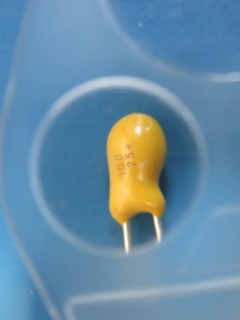 VISHAY/SPRAGUE 199D106X0025C1V1 Qty of 30 per Lot 10uF 25V �20