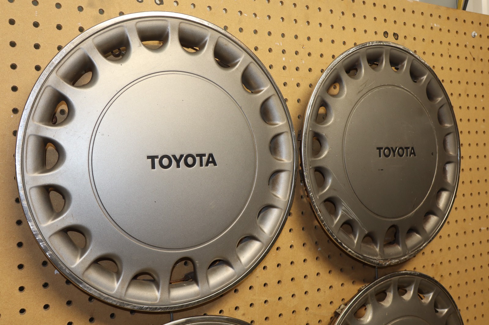 4 Toyota Corolla 1987 – 1991 #42621-12310 Hub Caps Wheel Cover 14.5″ Hubcaps