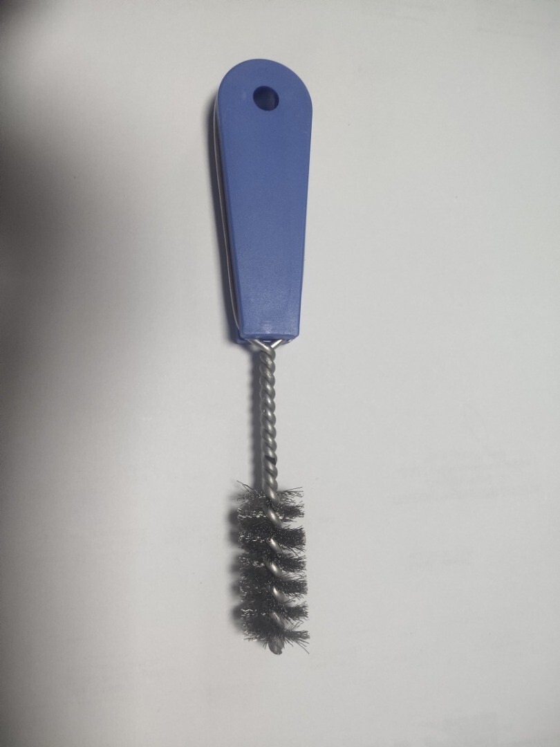HIGHTBRUSH SO1316 13/16” FITTING BRUSH STAINLESS STEEL PLASTIC HANDLE 3 PIECES