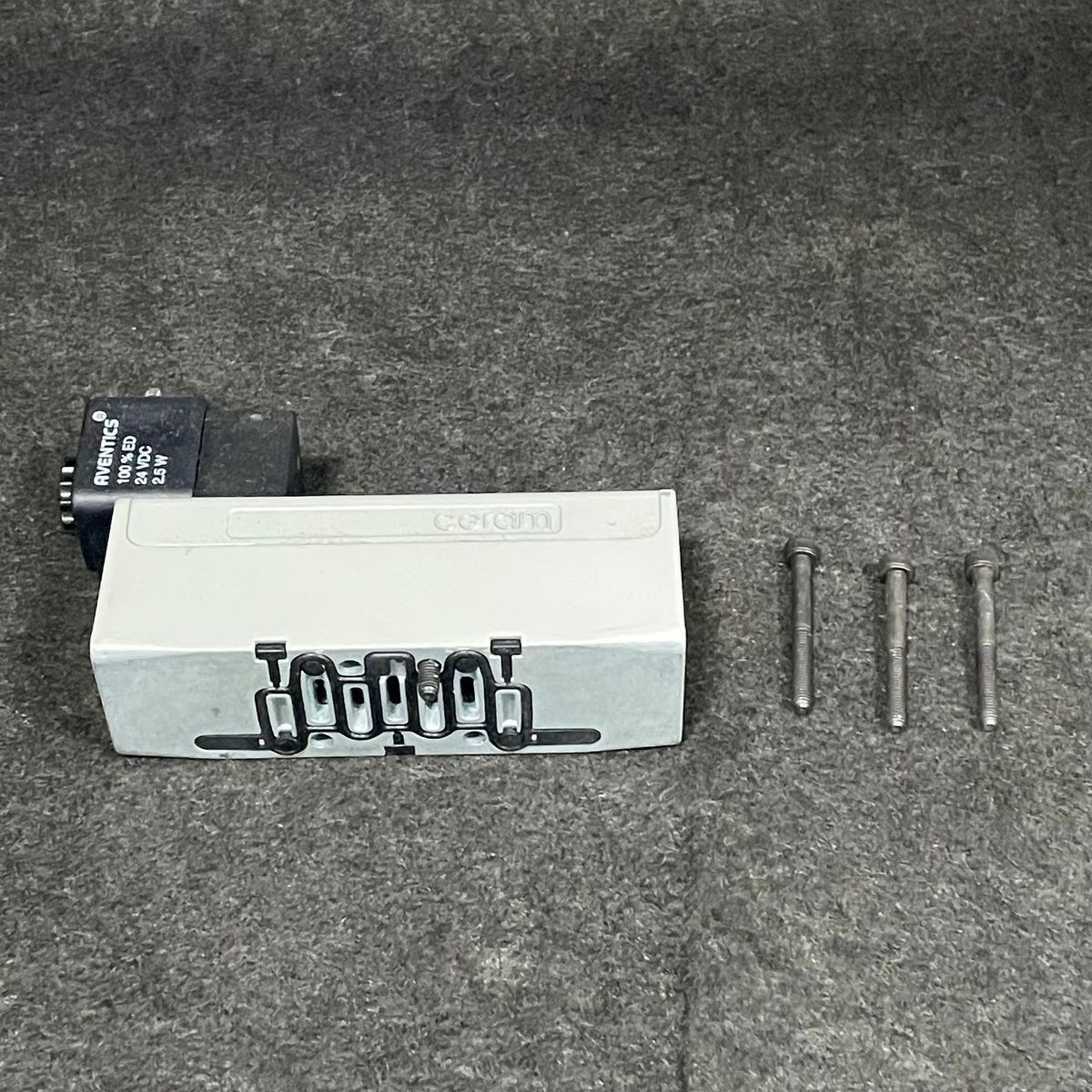 Aventics R432006441 Ceram Valve Size 1 Solenoid 24VDC GT-010061-03940 Rexroth Ne