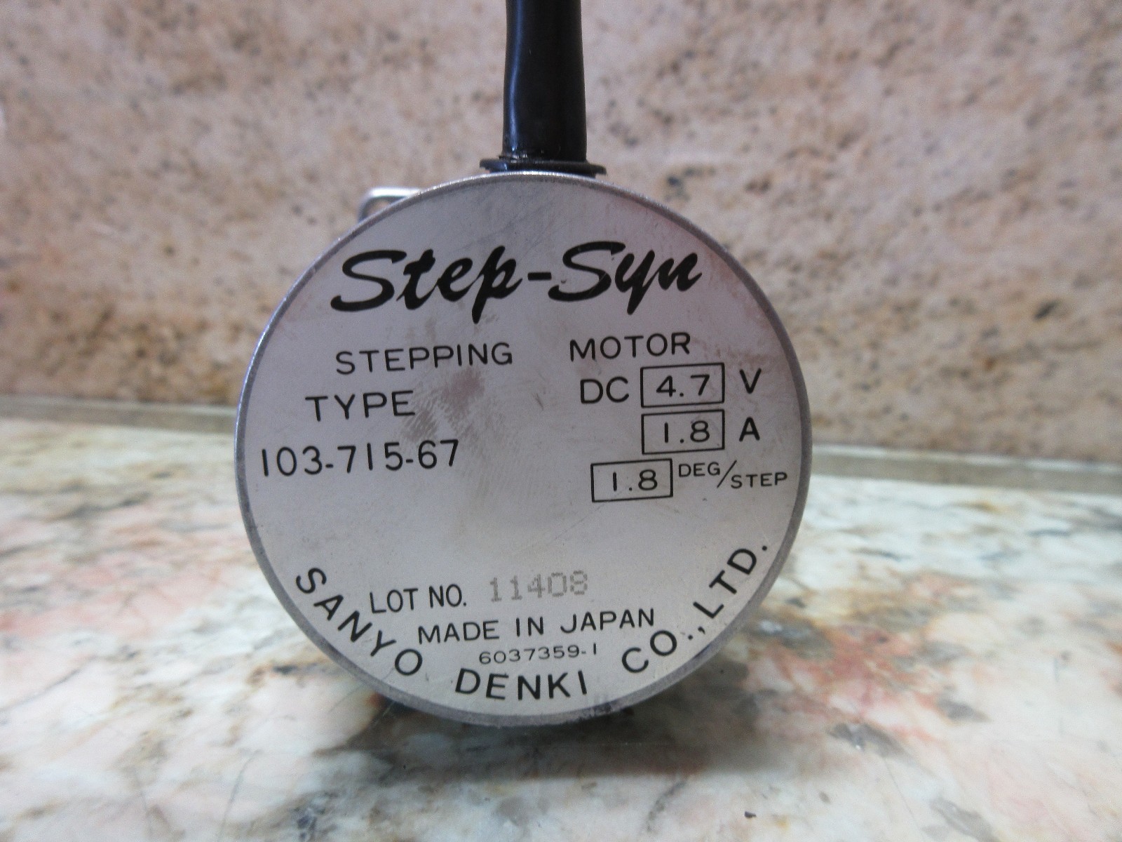 SANYO DENKI STEP-SYN STEPPING MOTOR TYPE 103-715-67 DC LOT NO. AGIE 100 EACH 1