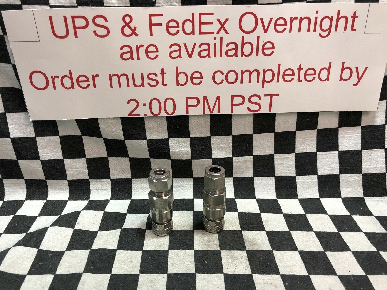 SWAGELOK QUICK CONNECT 3/8″ WITH VALVE, LOT OF 2, SHIPSAMEDAY #Y36