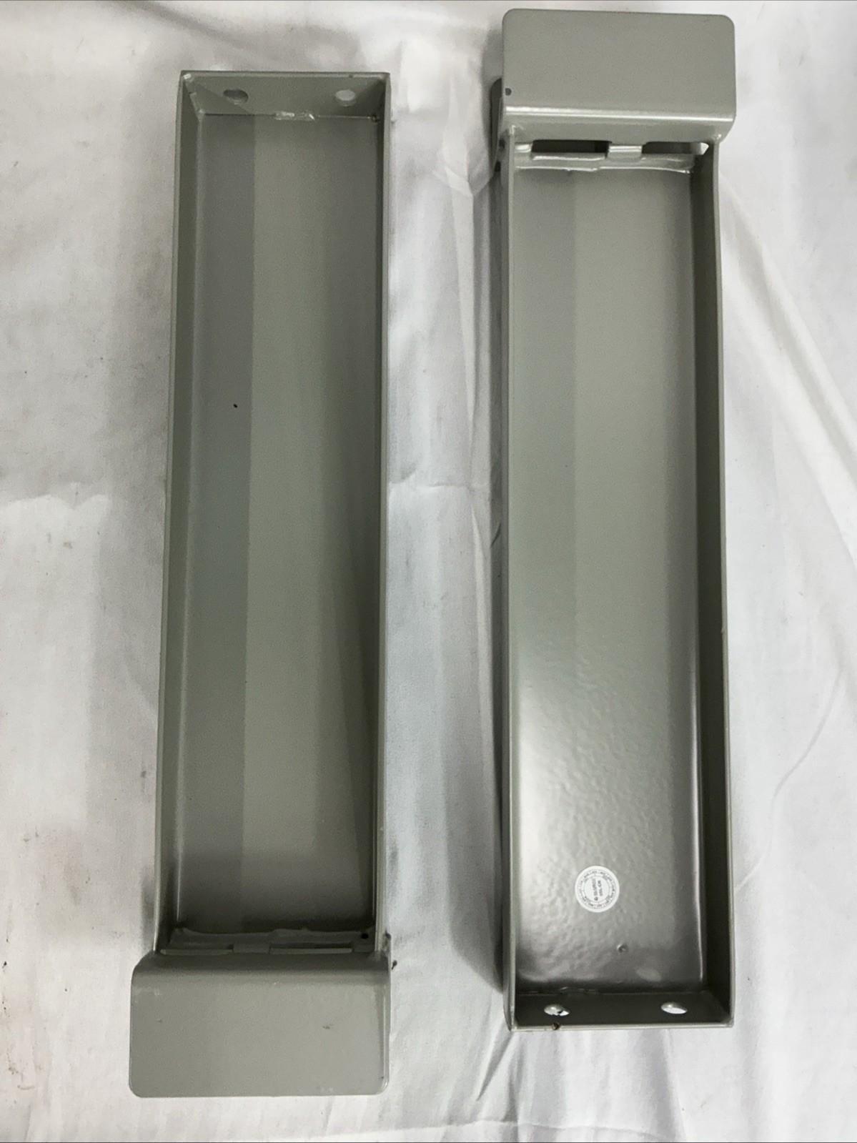 Global Industrial 15″ Wall Bracket Kit for Tire Rack 795CP8
