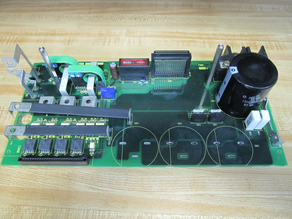 Fanuc A16B-2202-068 Board Missing Fan & 3 Capacitors