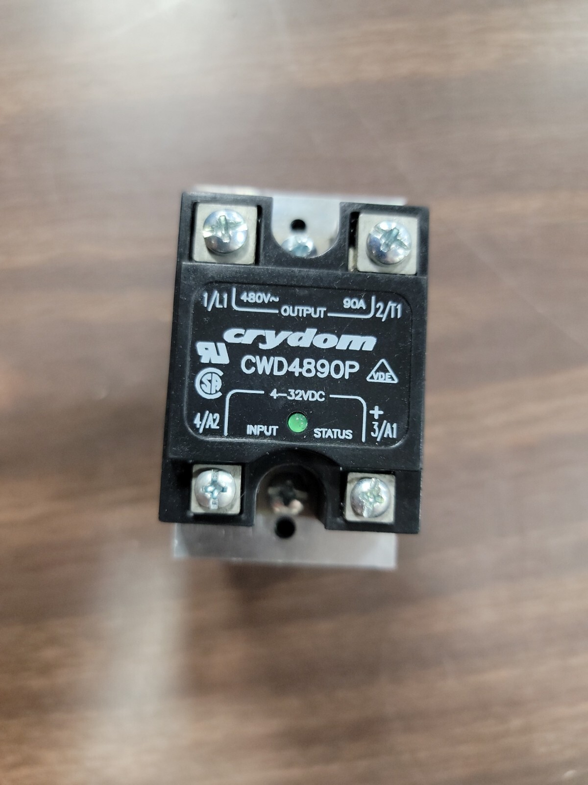 Crydom Solid State Relay 4-32VDC CWD4890P Din Rail Mount Heat Sink
