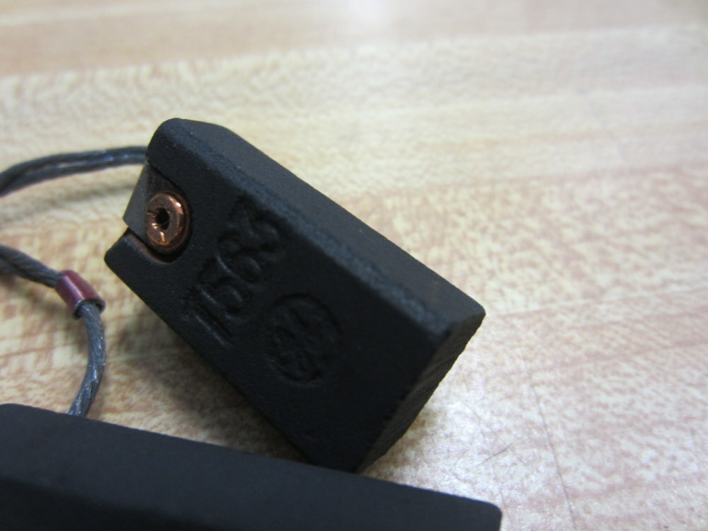 General Electric T563 Motor Brush 1-1/4 x 5/8 x 15/32