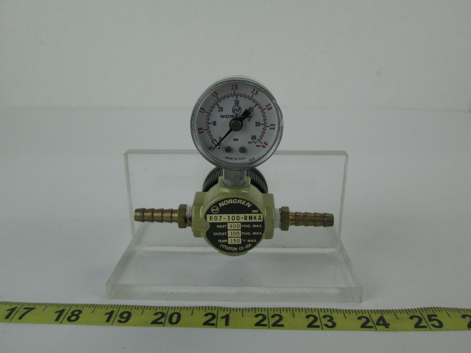Norgren Regulator R07-100-RNKA with Norgren 0-60 PSI 0-4 bar Gauge SKU A